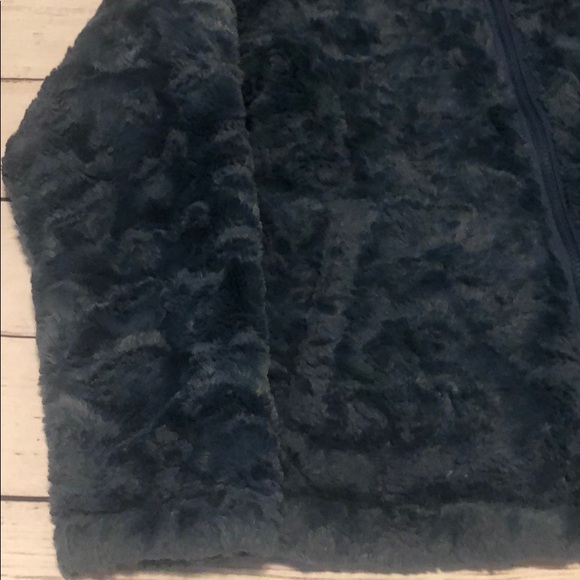 The North Face girls reversible puffer jacket - Picture 16 of 16